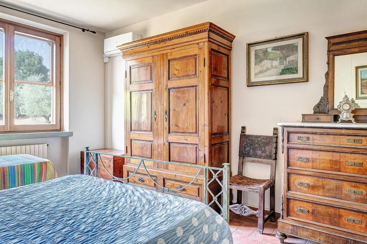 Villa Verde Lucignano 0*,  Italy